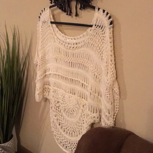 ✨White Boho Top✨ - Picture 3 of 4